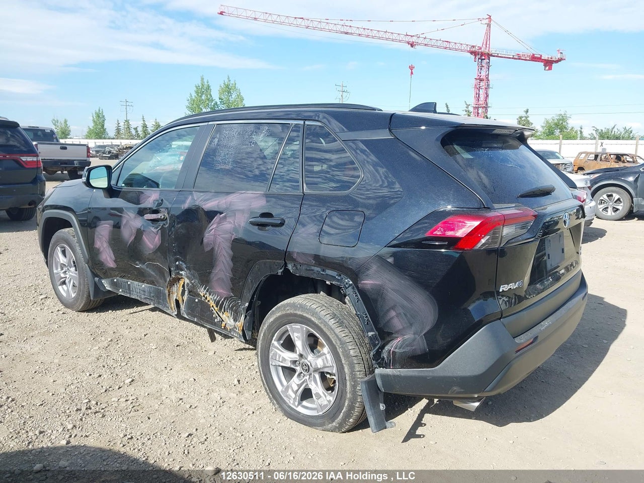 2025 TOYOTA RAV4 XLE/XLE PREMIUM thumbnail 4