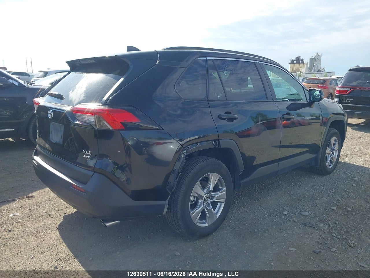 2025 TOYOTA RAV4 XLE/XLE PREMIUM thumbnail 5