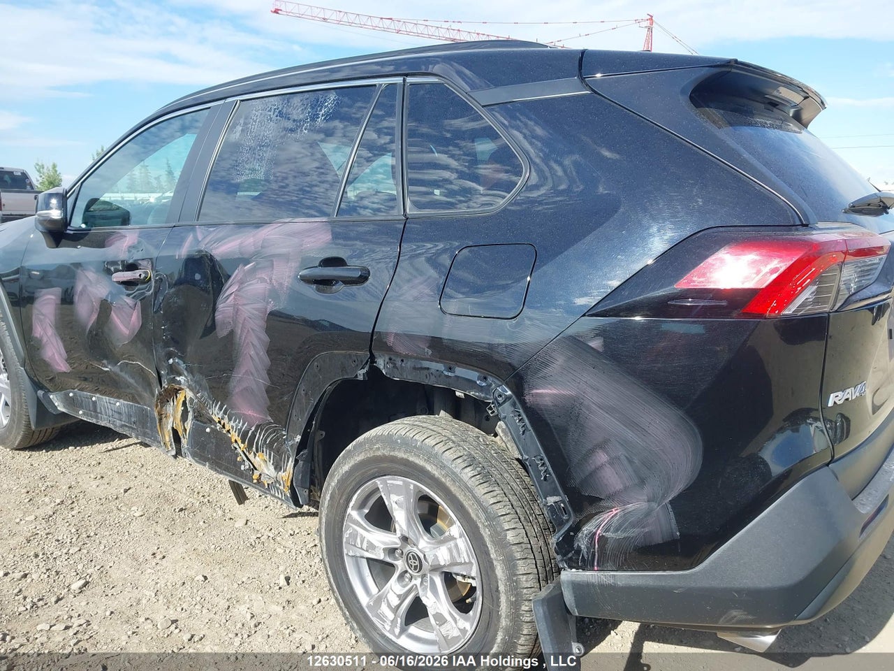 2025 TOYOTA RAV4 XLE/XLE PREMIUM thumbnail 7