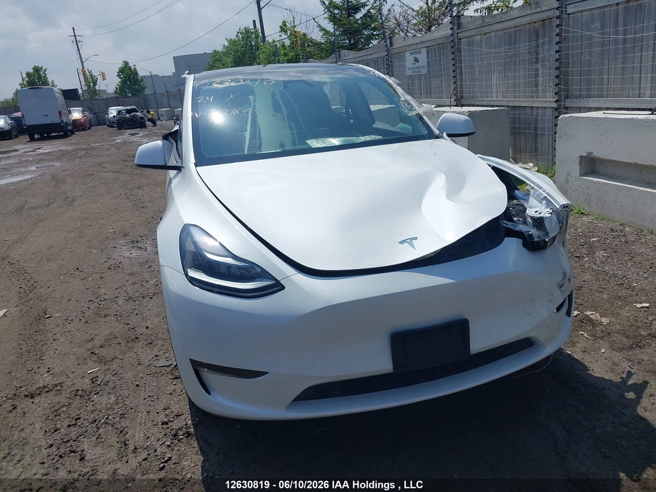 2024 TESLA MODEL Y LONG RANGE thumbnail 2