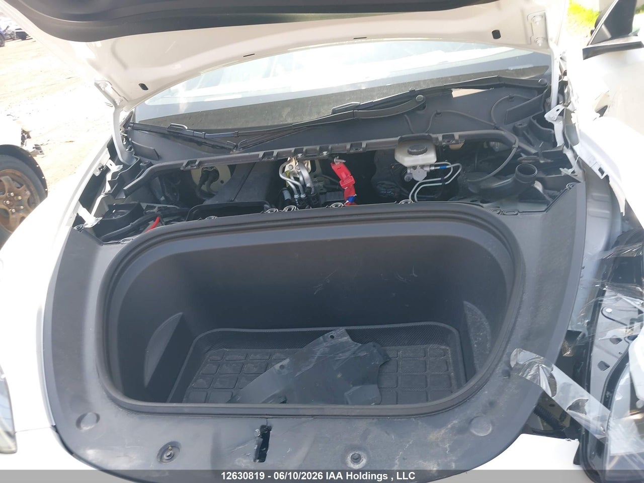 2024 TESLA MODEL Y LONG RANGE thumbnail 11