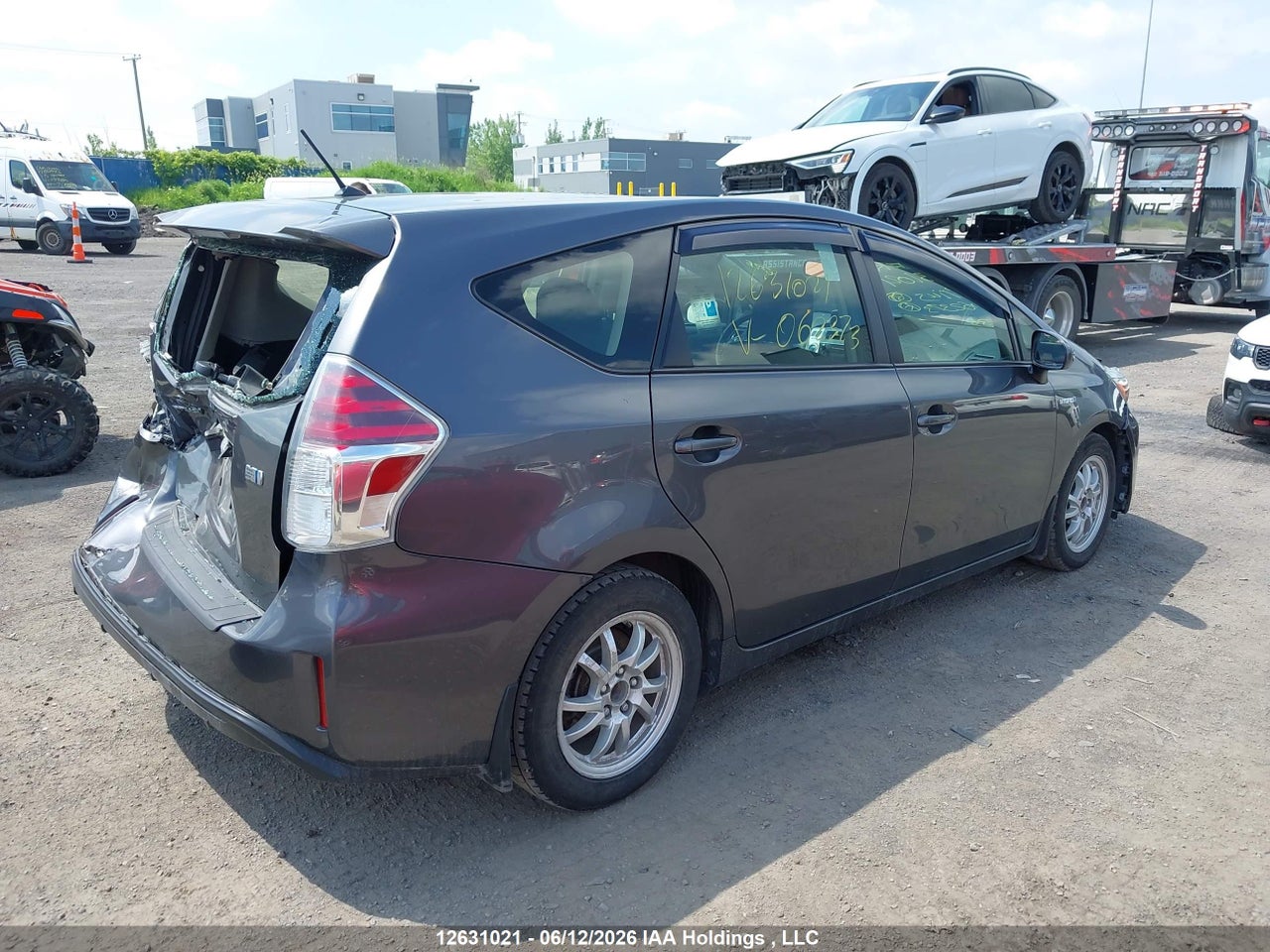 2017 TOYOTA PRIUS thumbnail 5