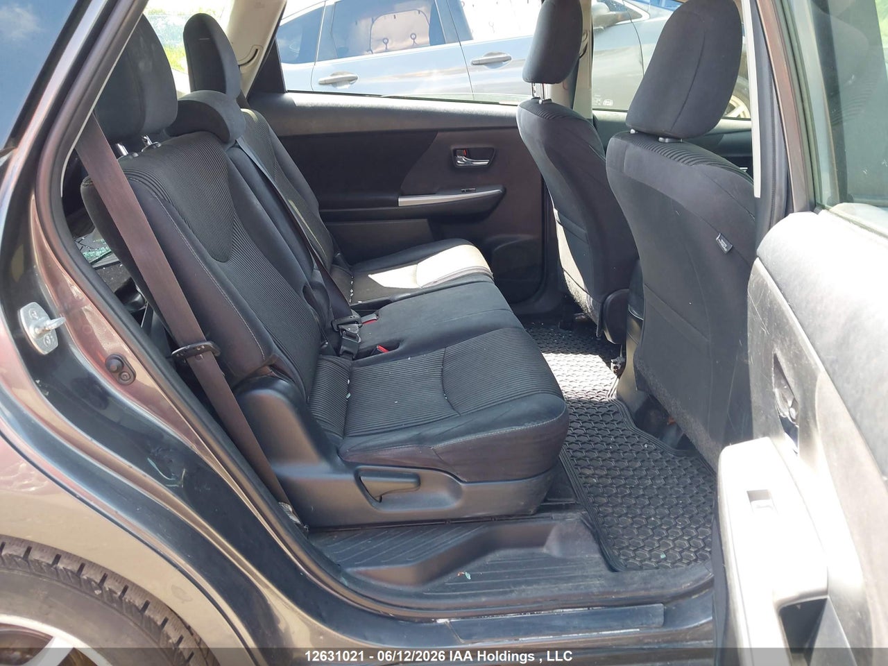 2017 TOYOTA PRIUS thumbnail 9