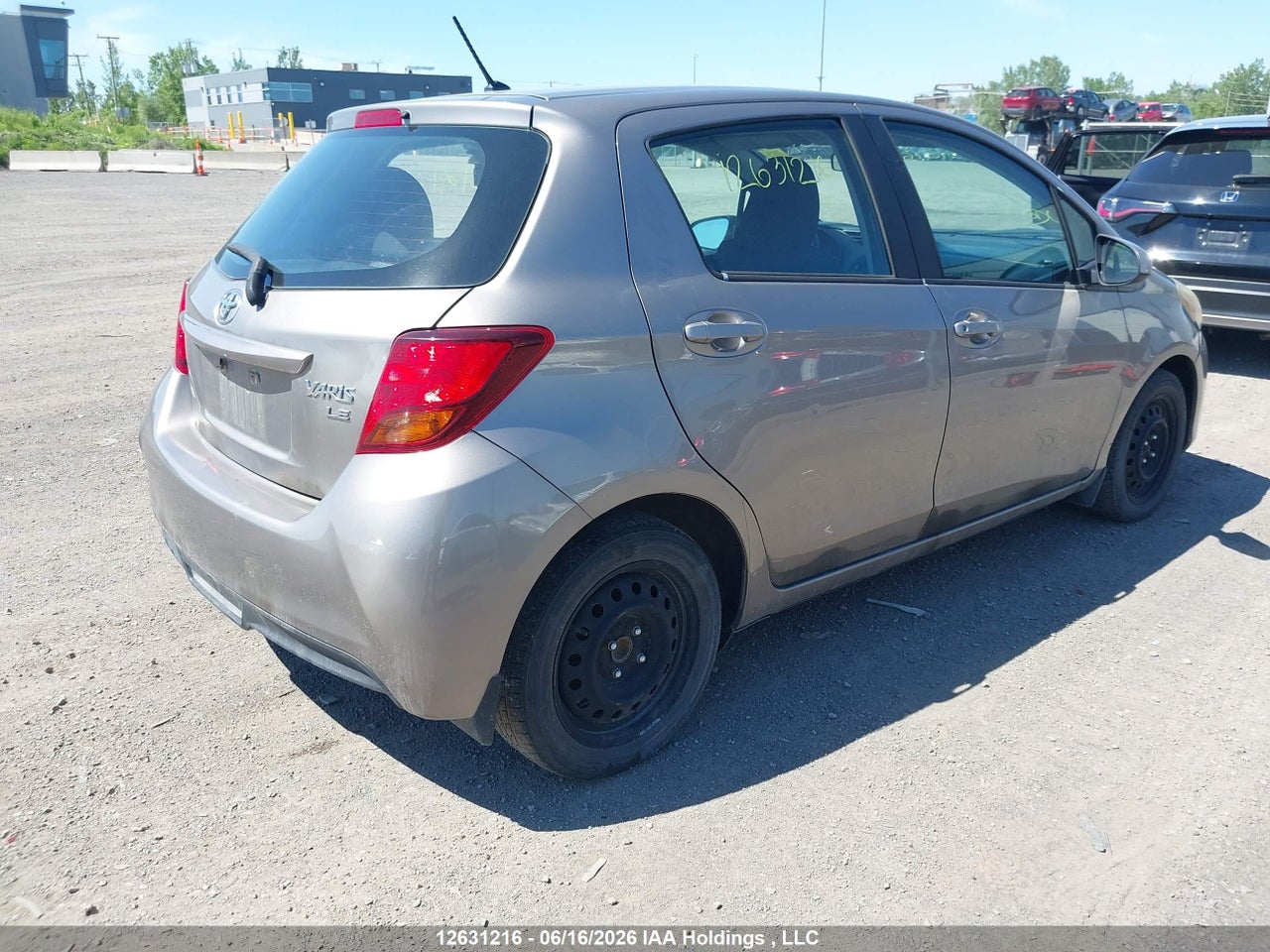2015 TOYOTA YARIS thumbnail 5