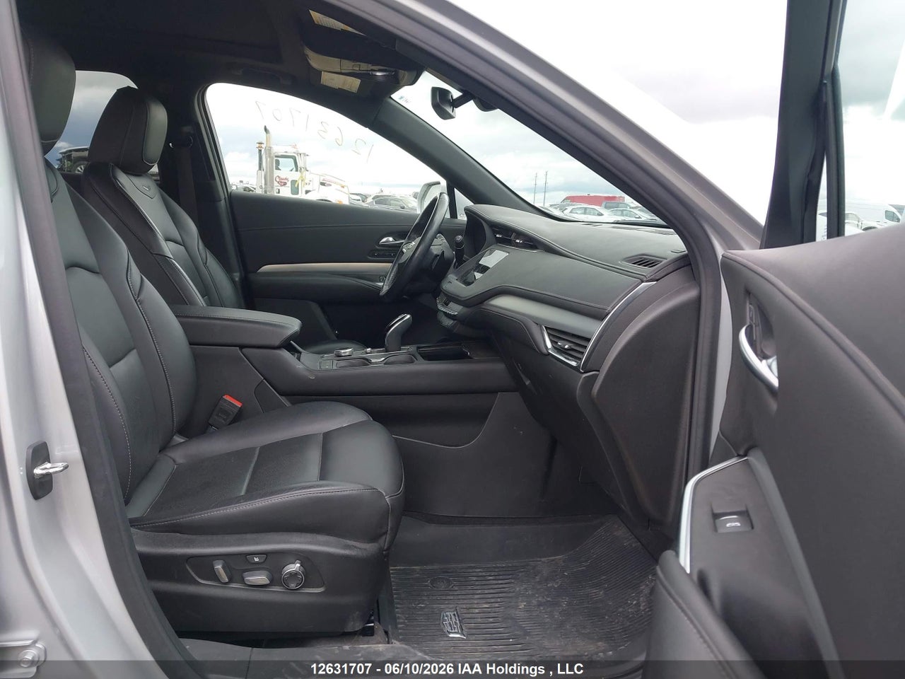 2020 CADILLAC XT4 PREMIUM LUXURY thumbnail 6