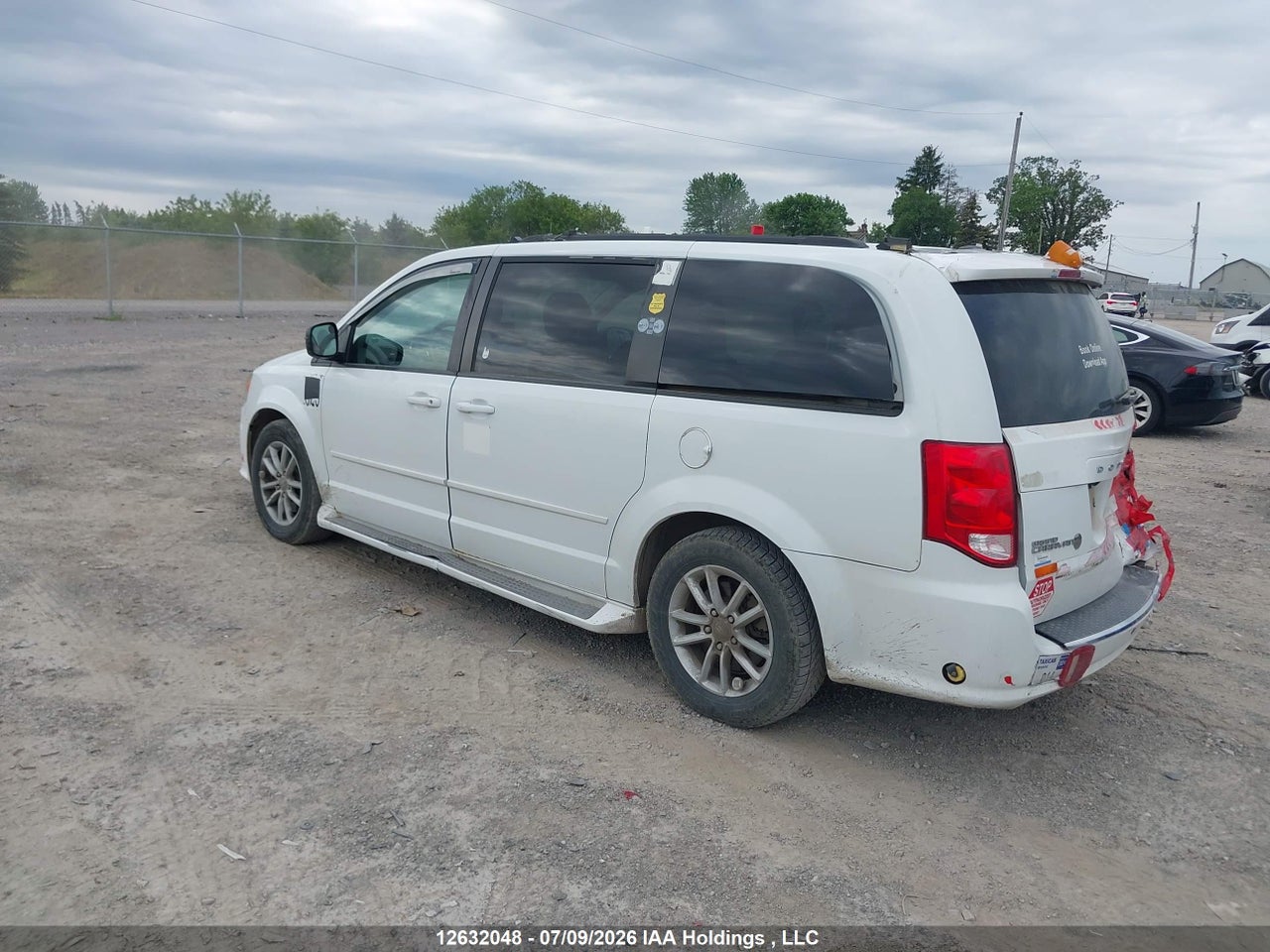 2016 DODGE GRAND CARAVAN thumbnail 4