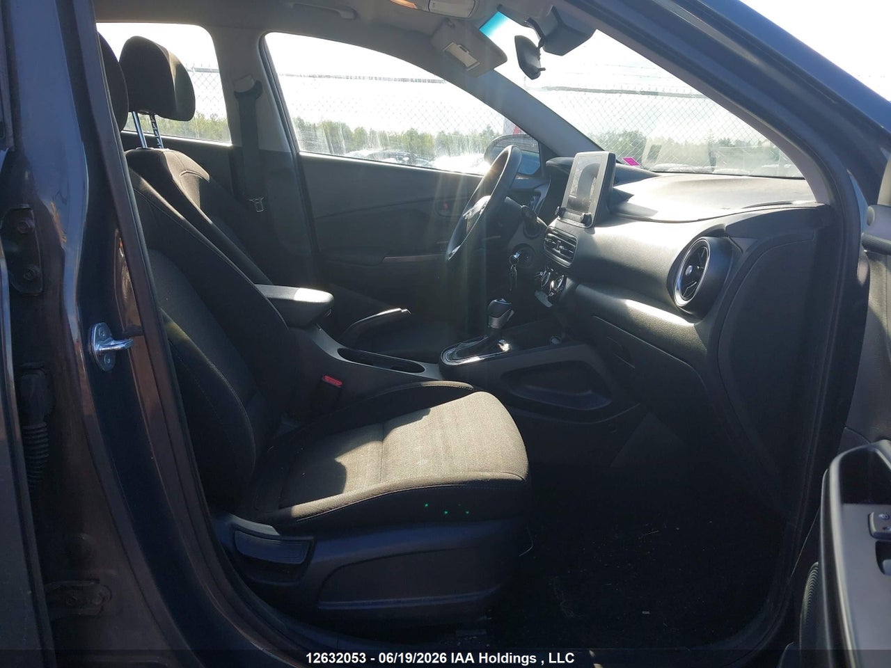 2023 HYUNDAI KONA ESSENTIAL thumbnail 6