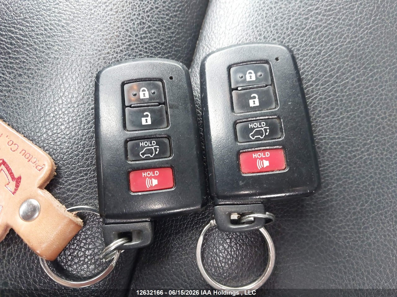 2015 TOYOTA RAV4 LIMITED thumbnail 11