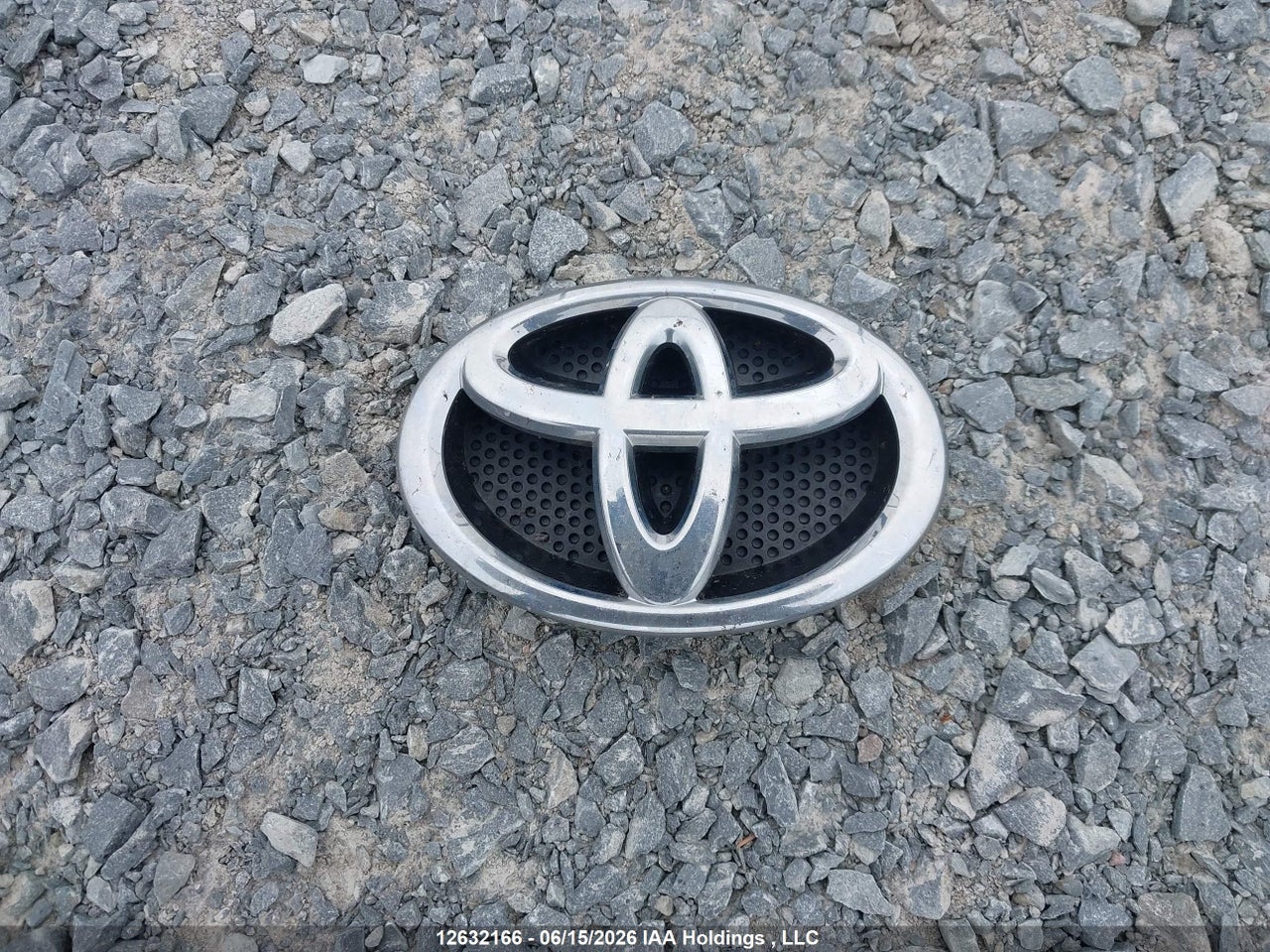 2015 TOYOTA RAV4 LIMITED thumbnail 12