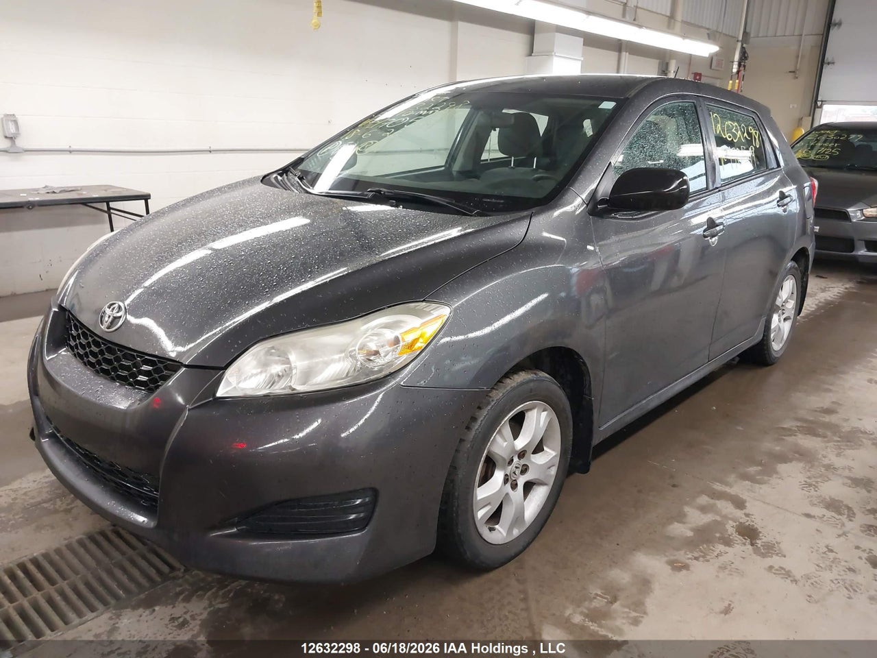 2010 TOYOTA MATRIX thumbnail 3