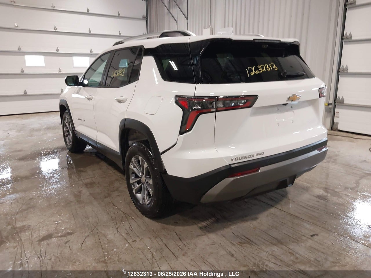 2025 CHEVROLET EQUINOX LT thumbnail 4