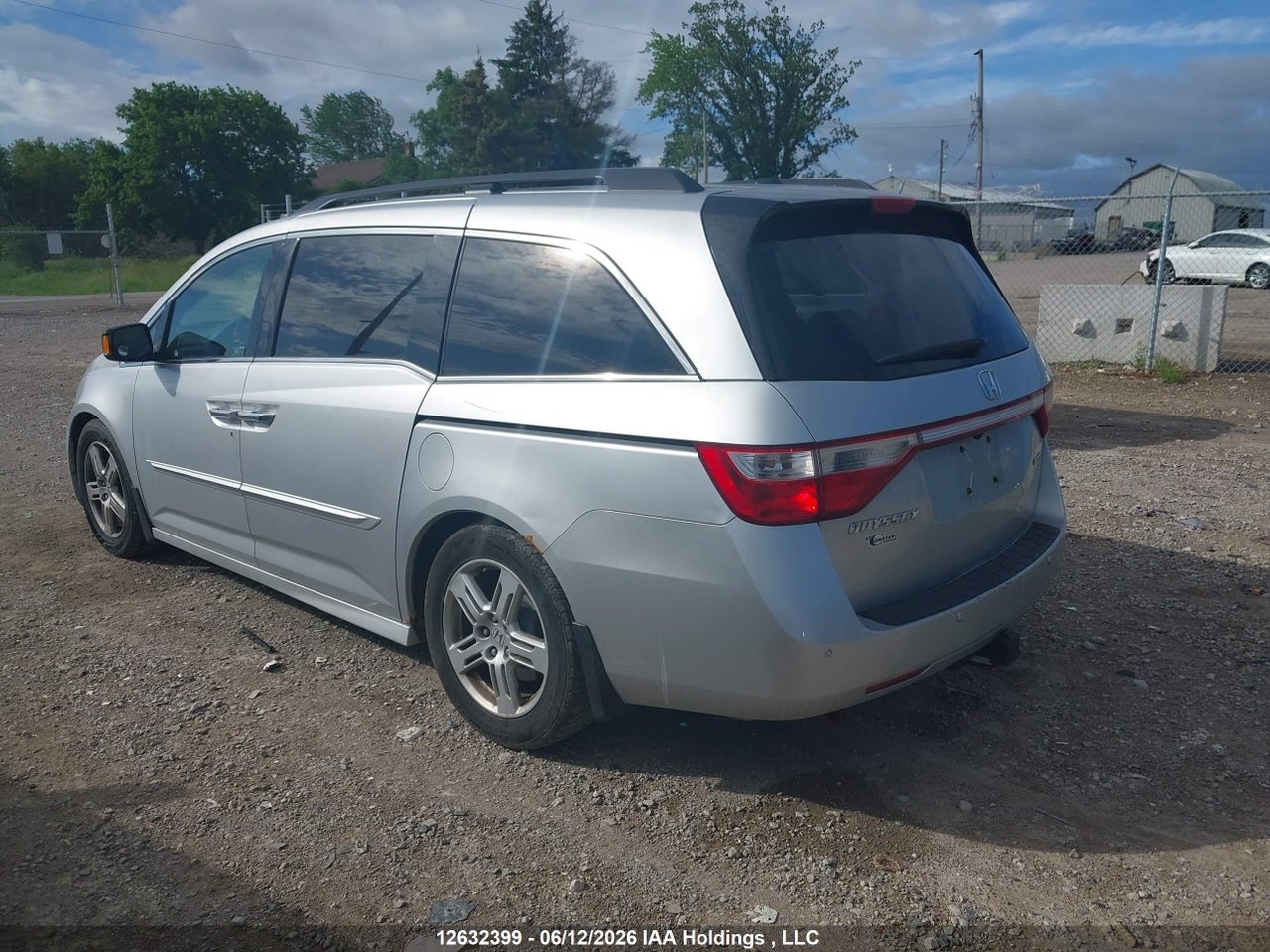 2011 HONDA ODYSSEY TOURING thumbnail 4