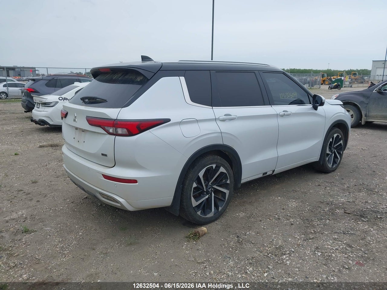 2023 MITSUBISHI OUTLANDER SEL/SEL BLACK EDITION/SEL TOURING/SEL PREMIUM/40TH ANNIVERSARY thumbnail 5