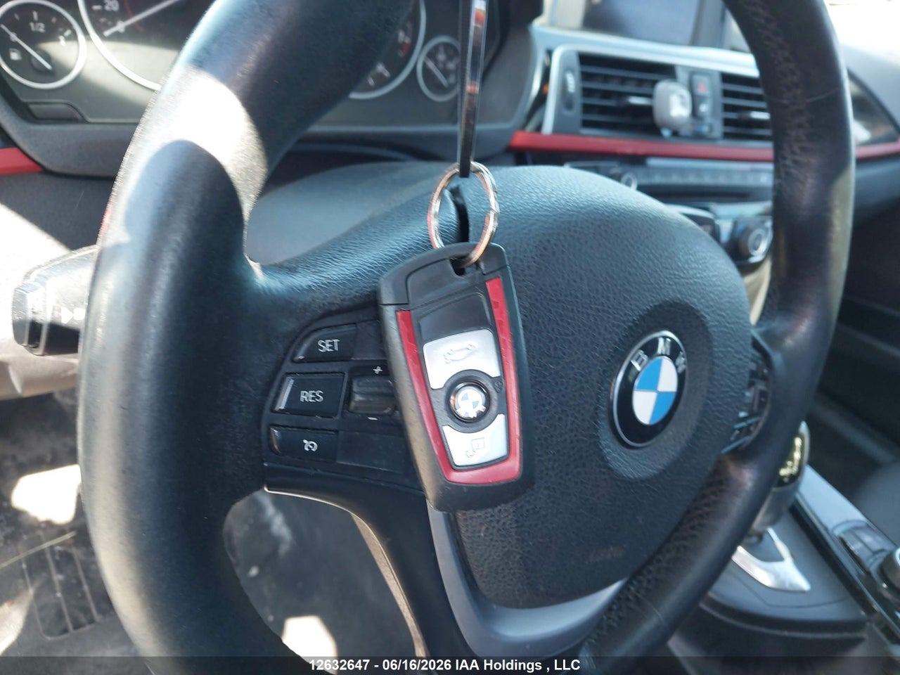 2016 BMW 320I XDRIVE thumbnail 12