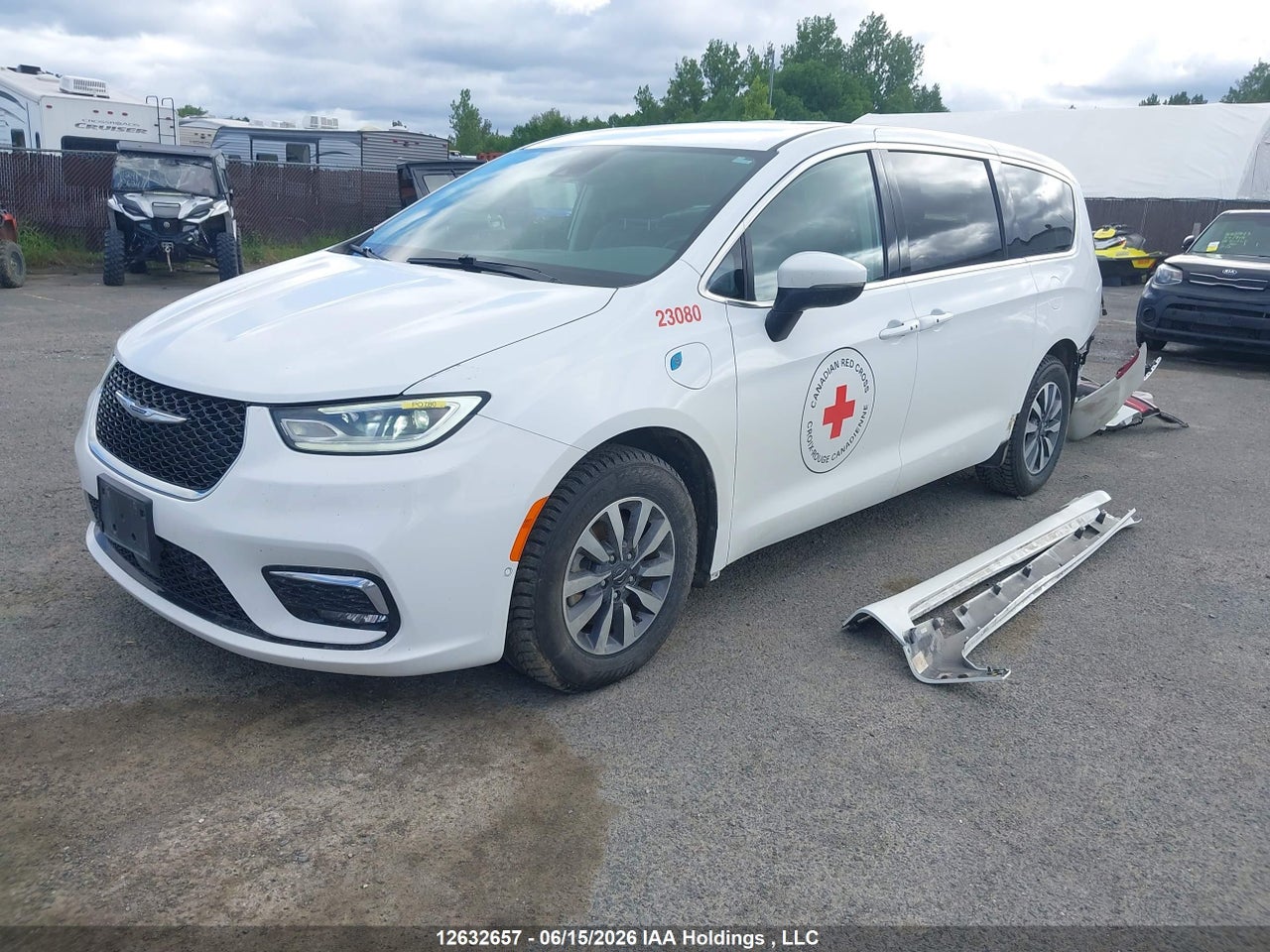 2023 CHRYSLER PACIFICA HYBRID TOURING L thumbnail 3