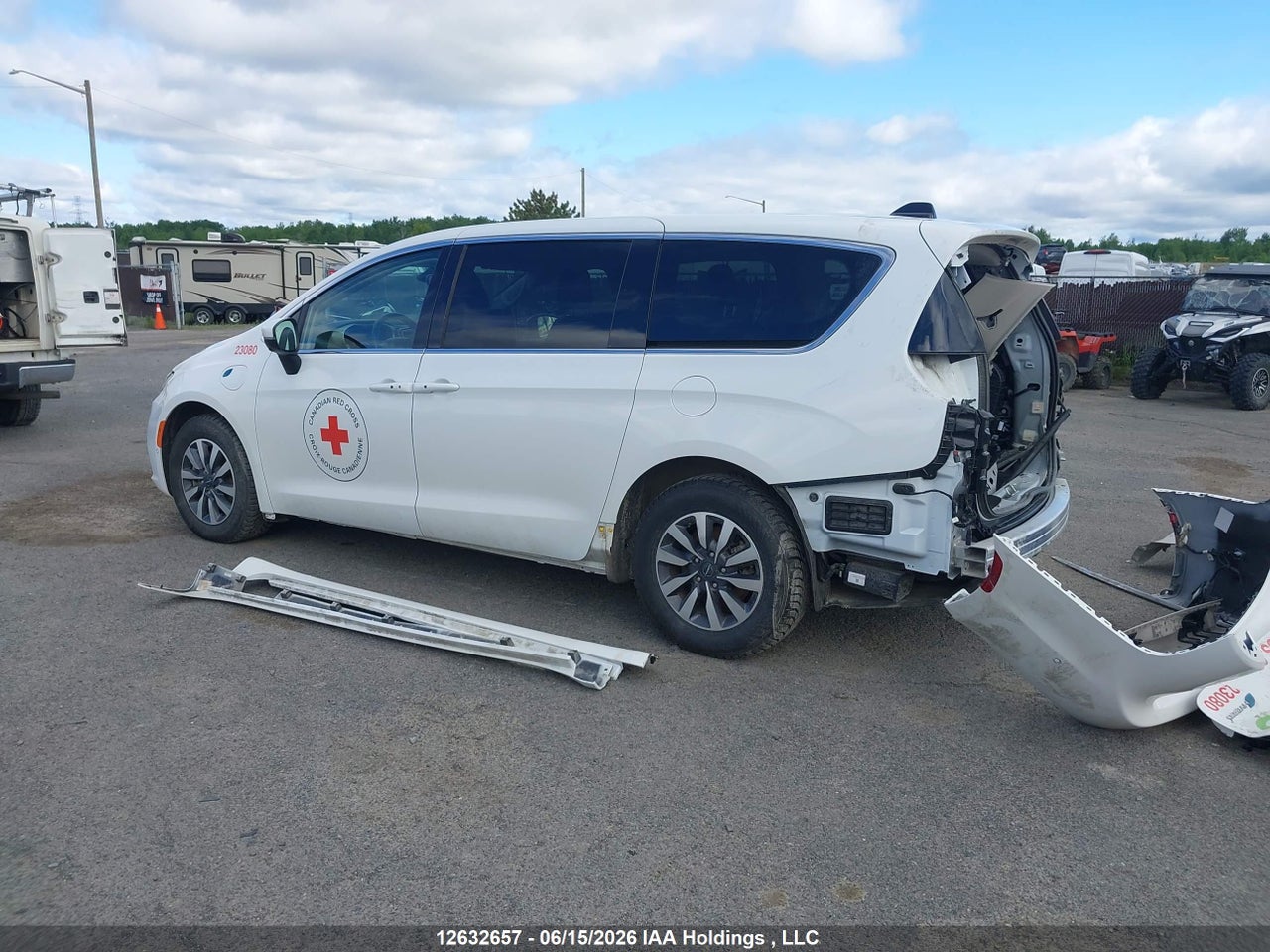 2023 CHRYSLER PACIFICA HYBRID TOURING L thumbnail 4