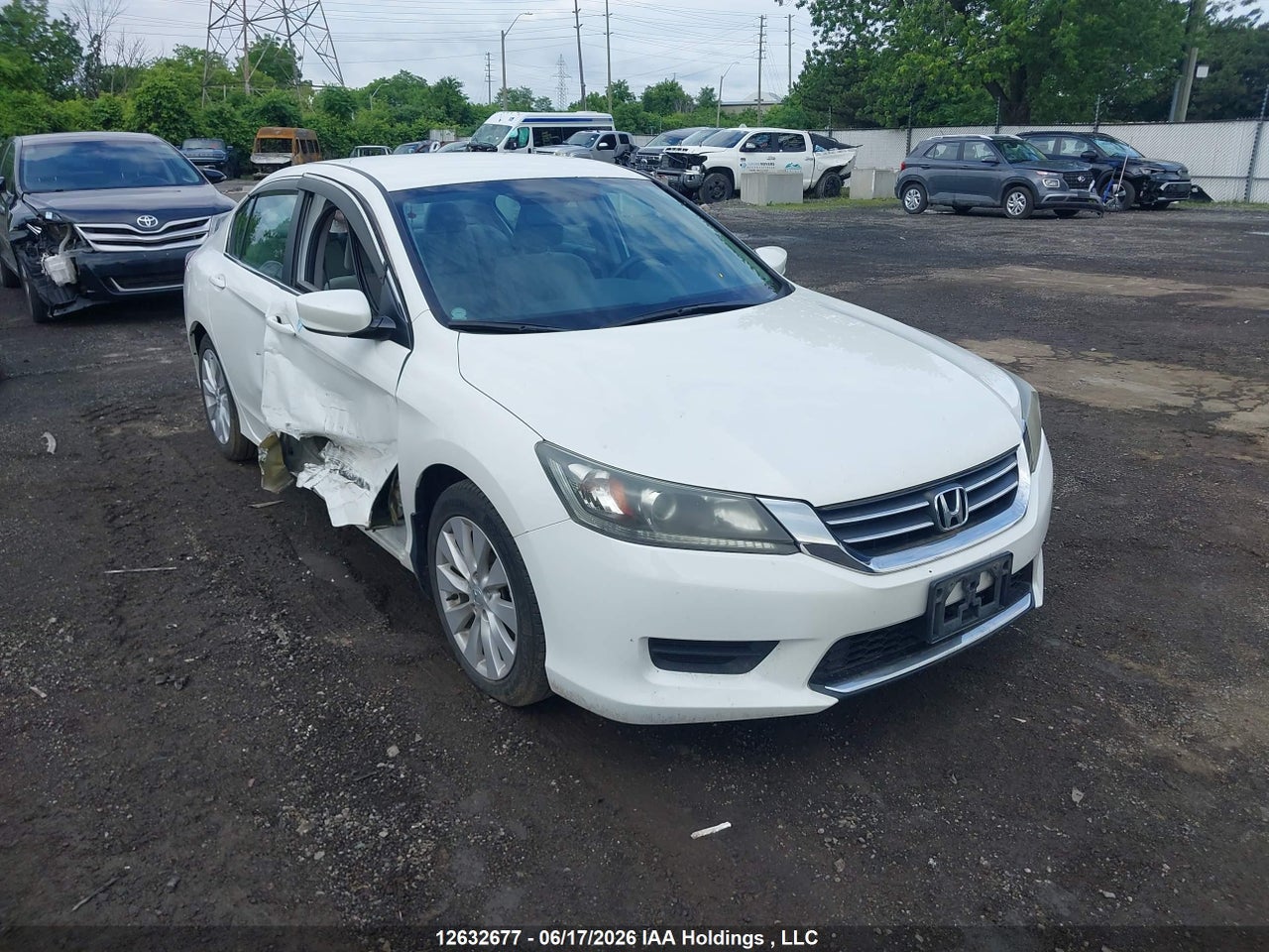 2013 HONDA ACCORD LX thumbnail 2