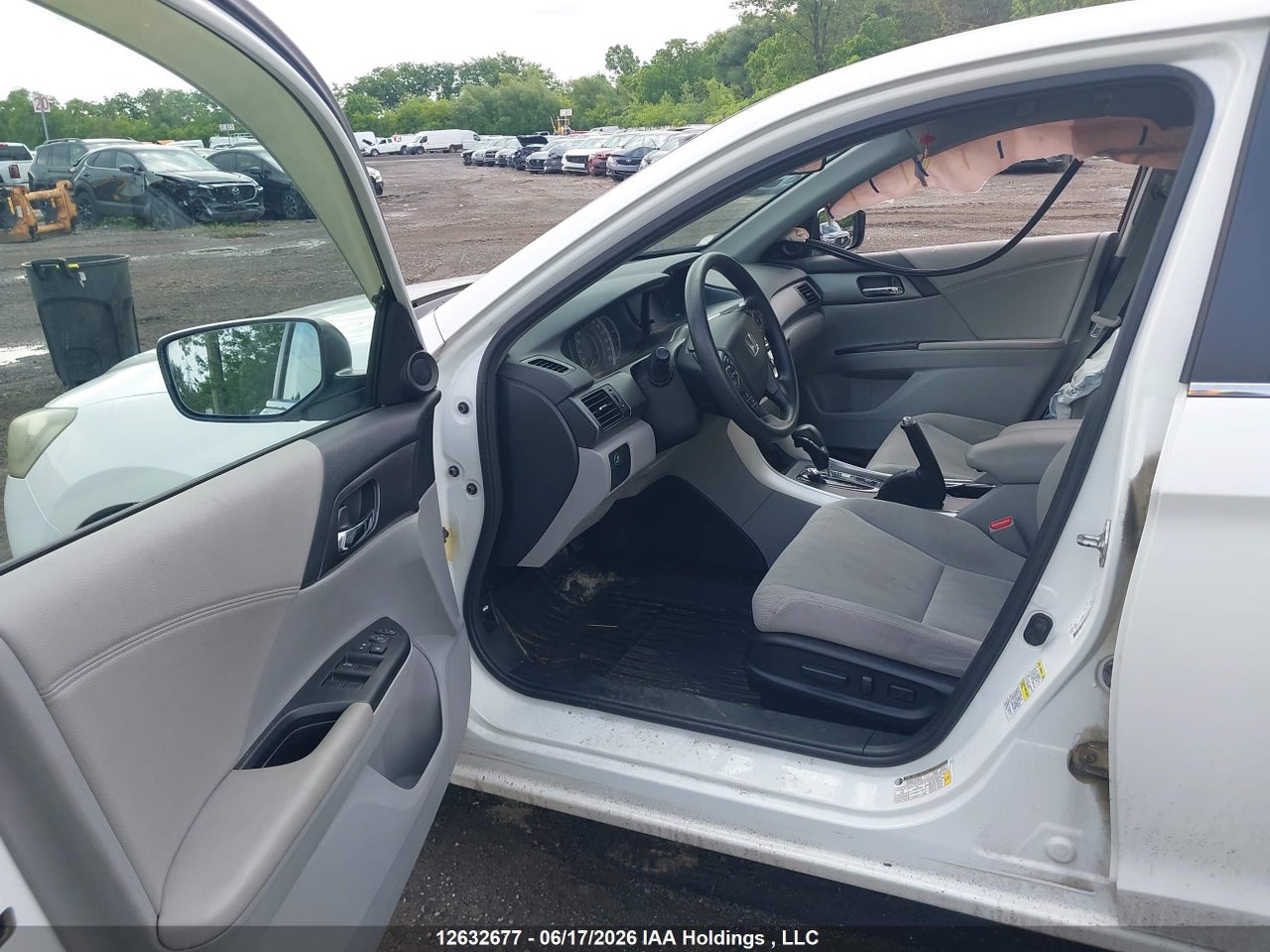 2013 HONDA ACCORD LX thumbnail 6