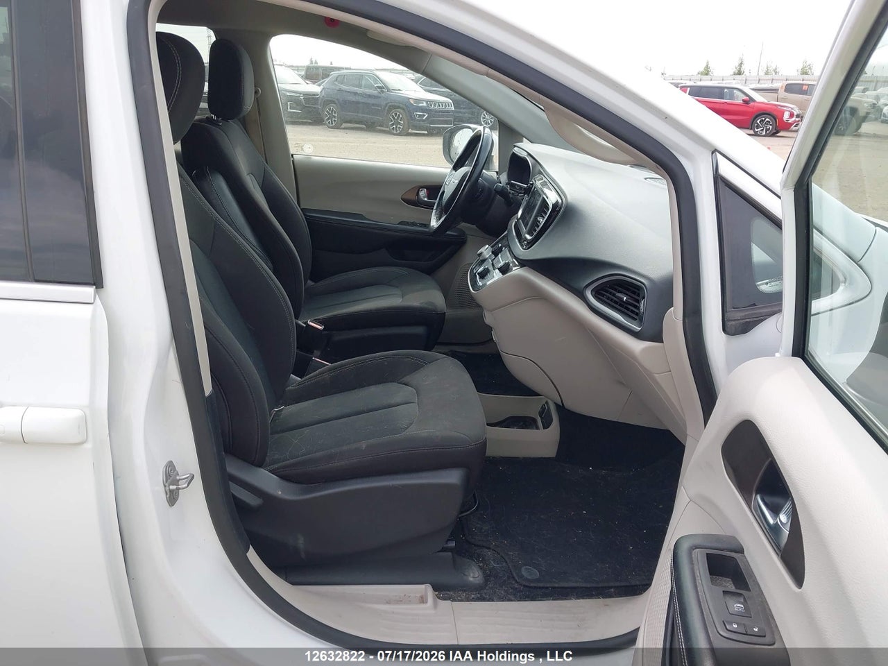 2021 CHRYSLER GRAND CARAVAN SXT thumbnail 6