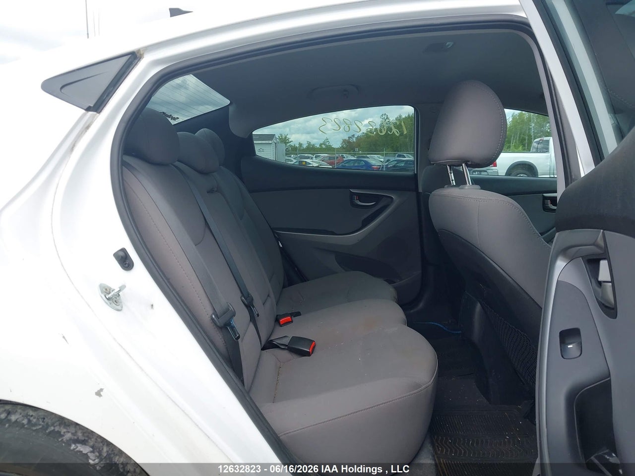 2016 HYUNDAI ELANTRA LE-R thumbnail 9