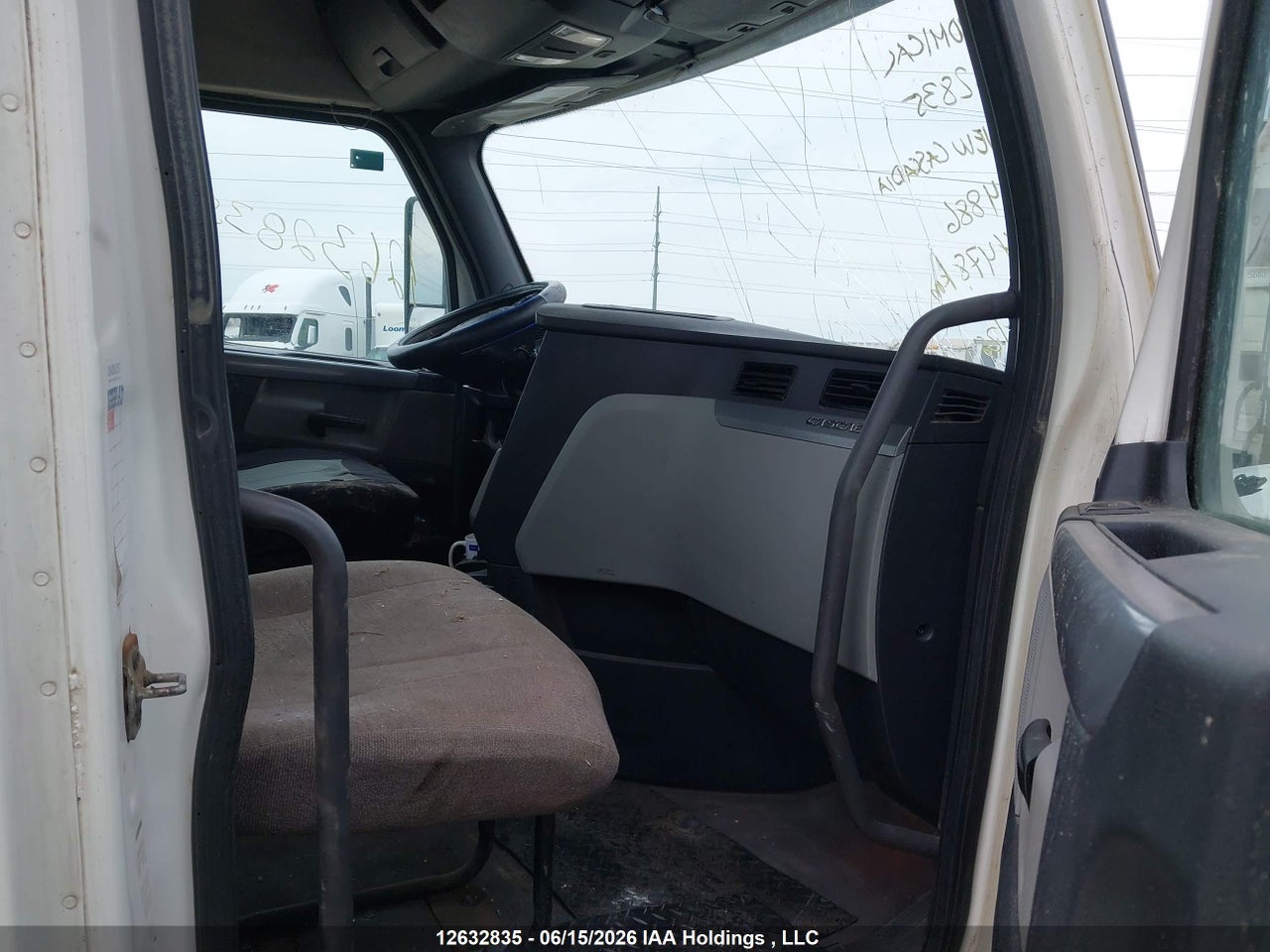 2019 FREIGHTLINER NEW CASCADIA 126 thumbnail 9