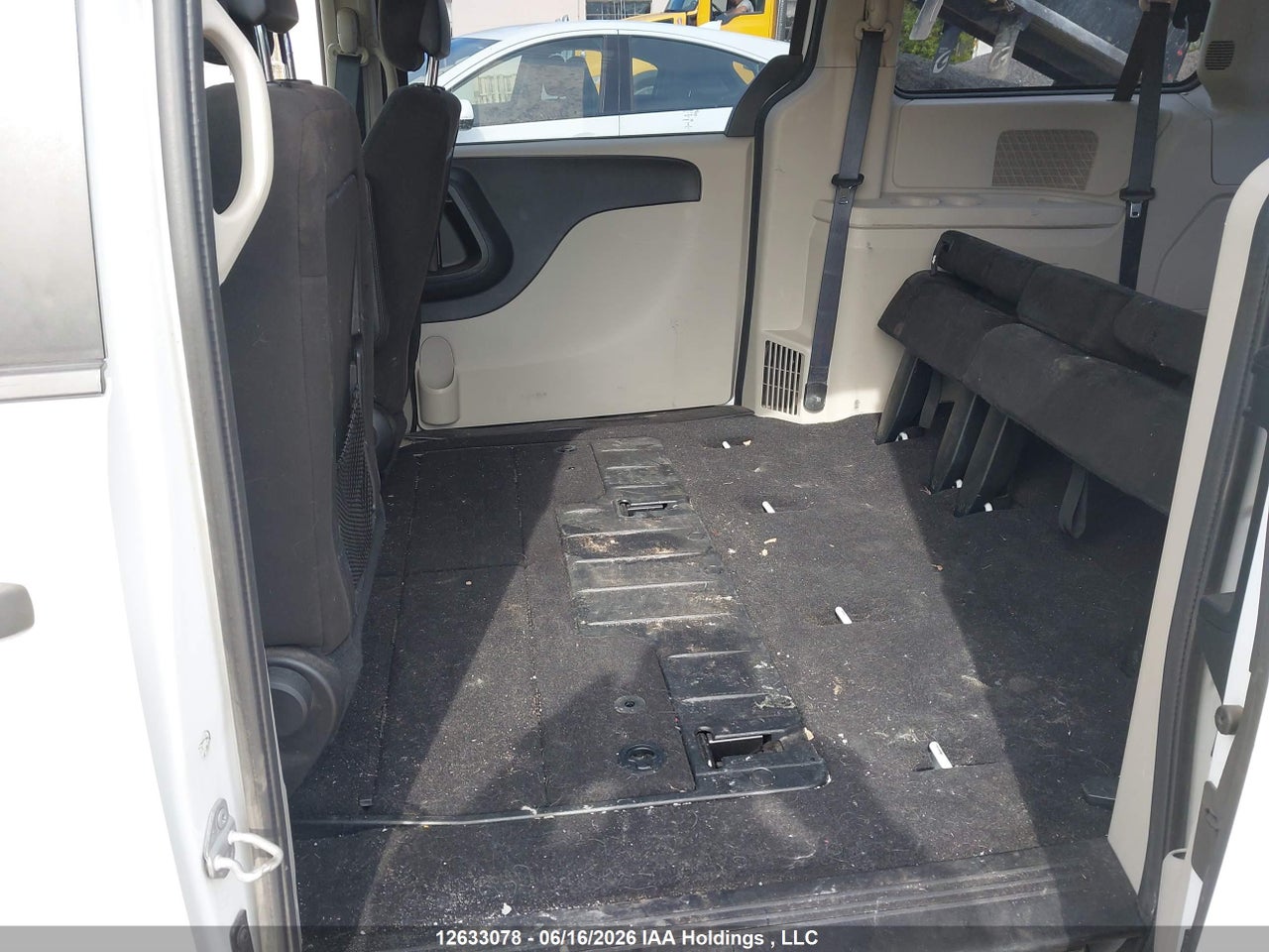 2016 DODGE GRAND CARAVAN thumbnail 9