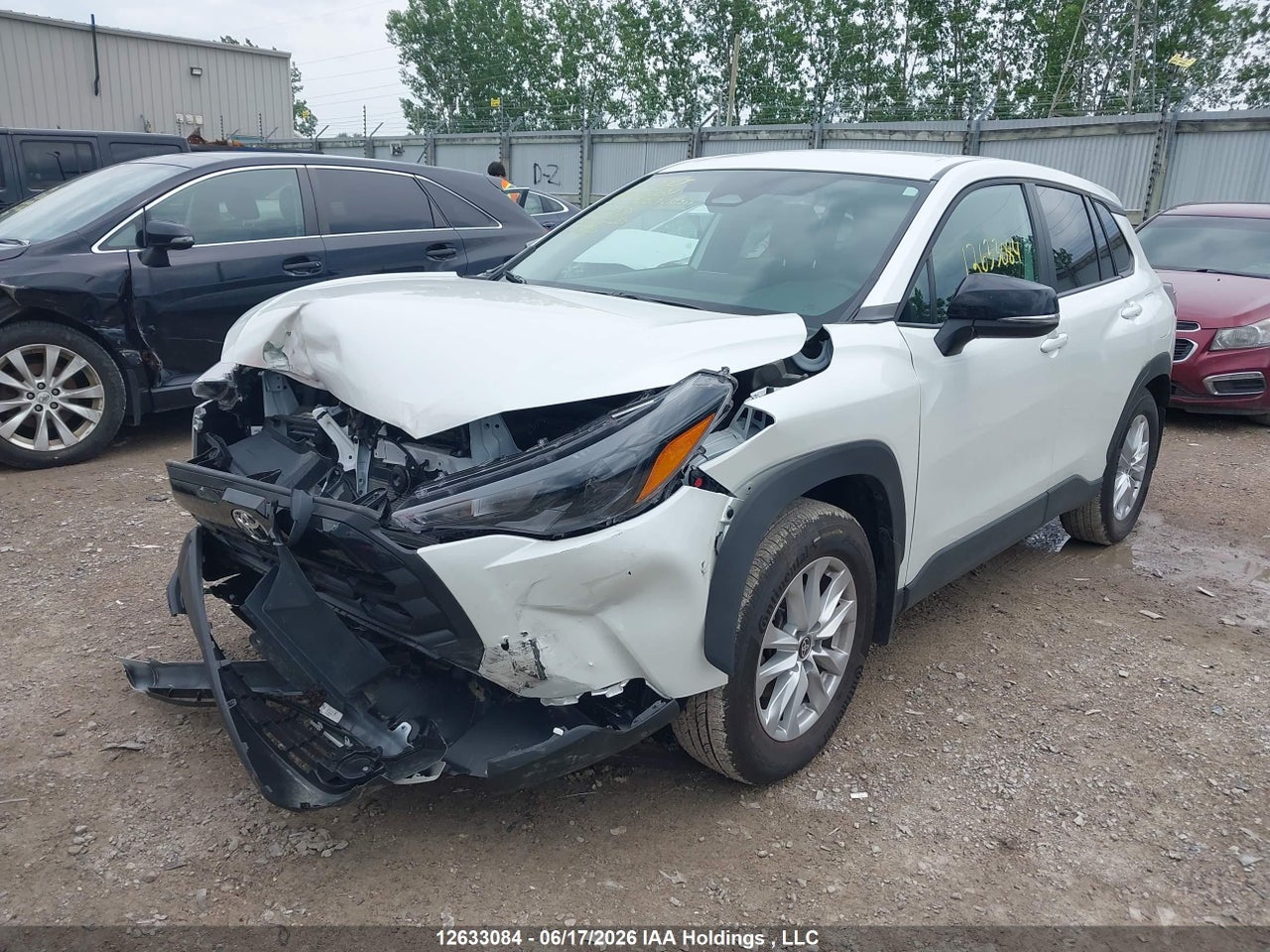 2026 TOYOTA COROLLA CROSS thumbnail 3