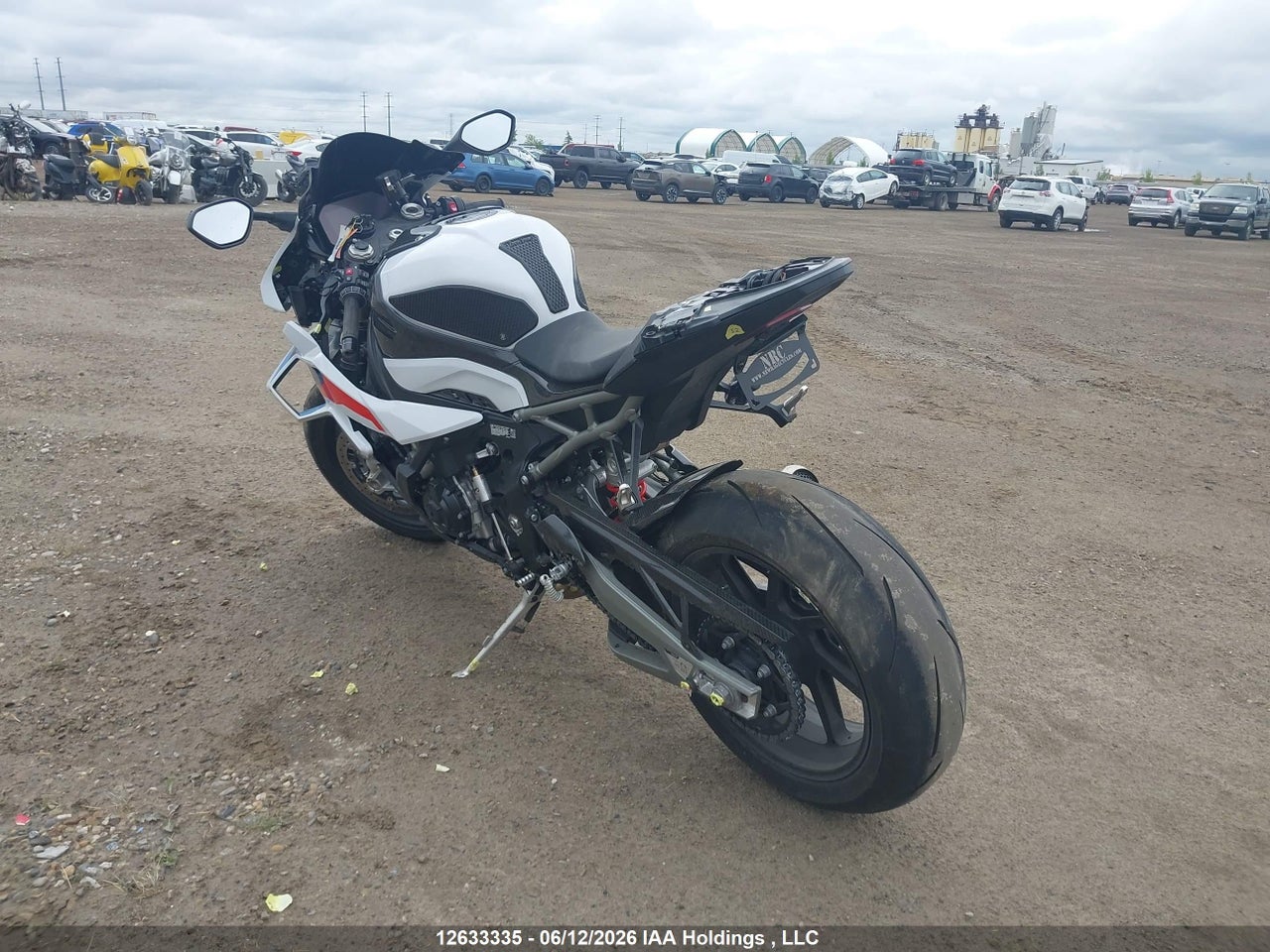 2025 BMW S 1000 RR thumbnail 4