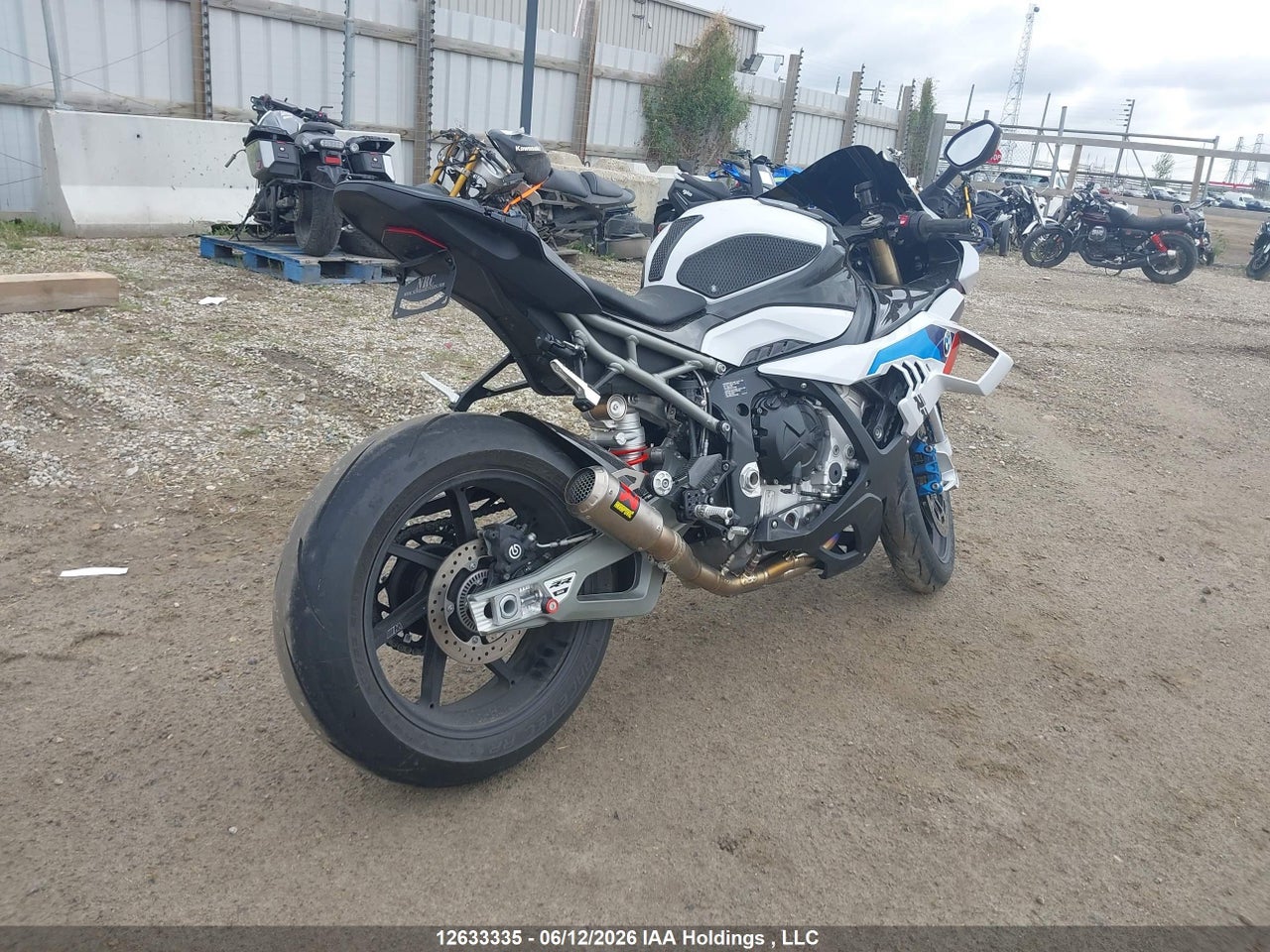 2025 BMW S 1000 RR thumbnail 5