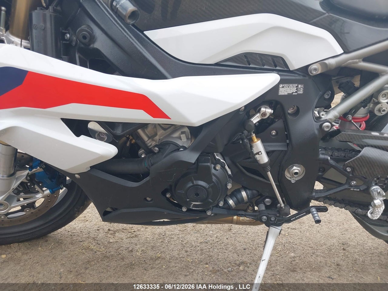 2025 BMW S 1000 RR thumbnail 10