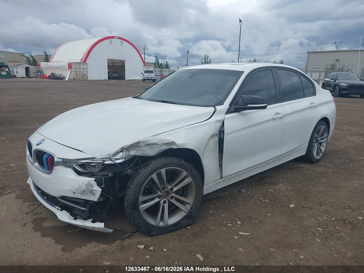 2018 BMW 330 XI thumbnail 3