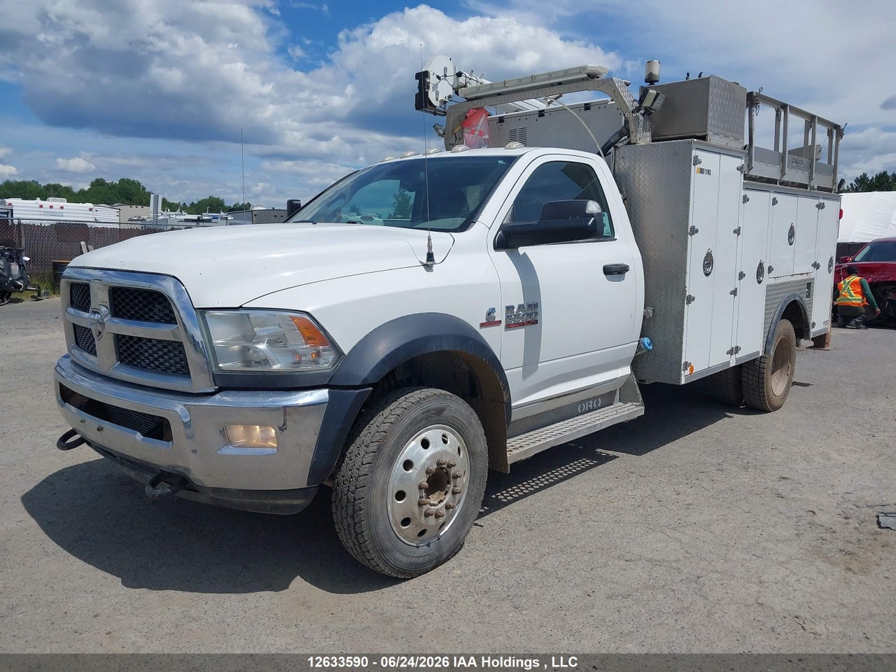2017 RAM 5500 thumbnail 3
