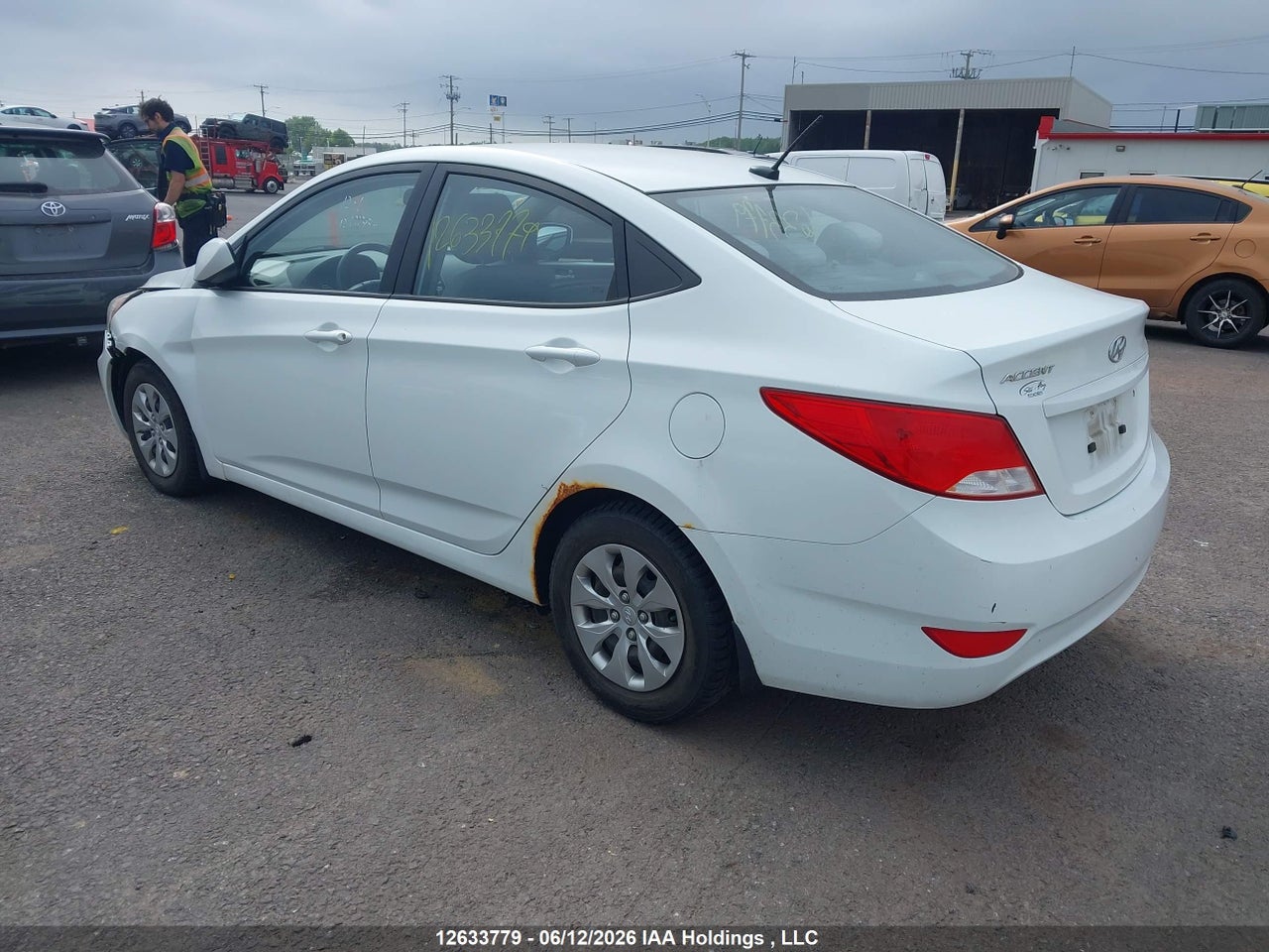 2016 HYUNDAI ACCENT thumbnail 4