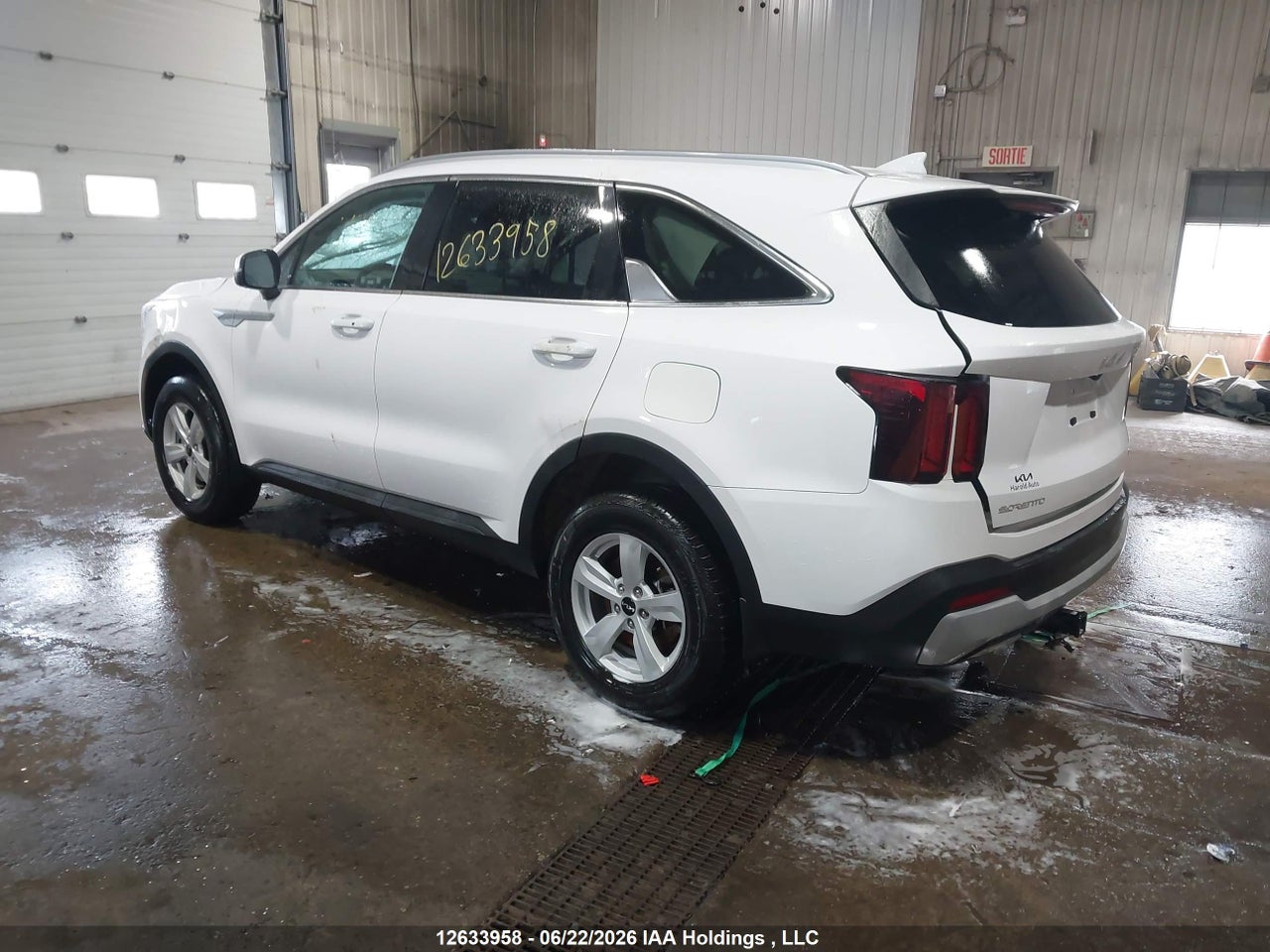 2025 KIA SORENTO LX thumbnail 4