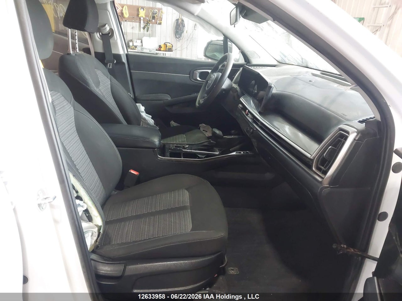 2025 KIA SORENTO LX thumbnail 6