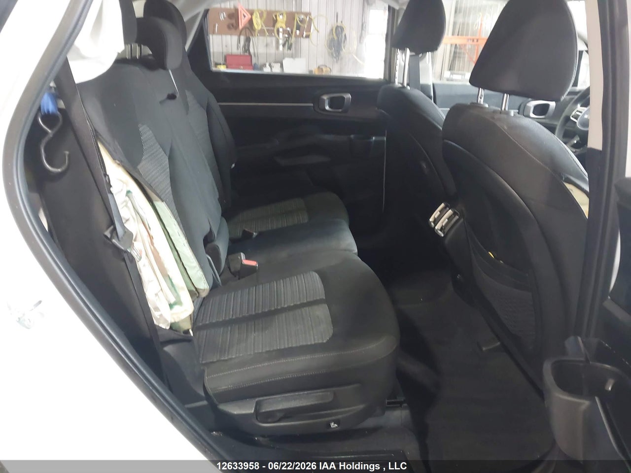 2025 KIA SORENTO LX thumbnail 9
