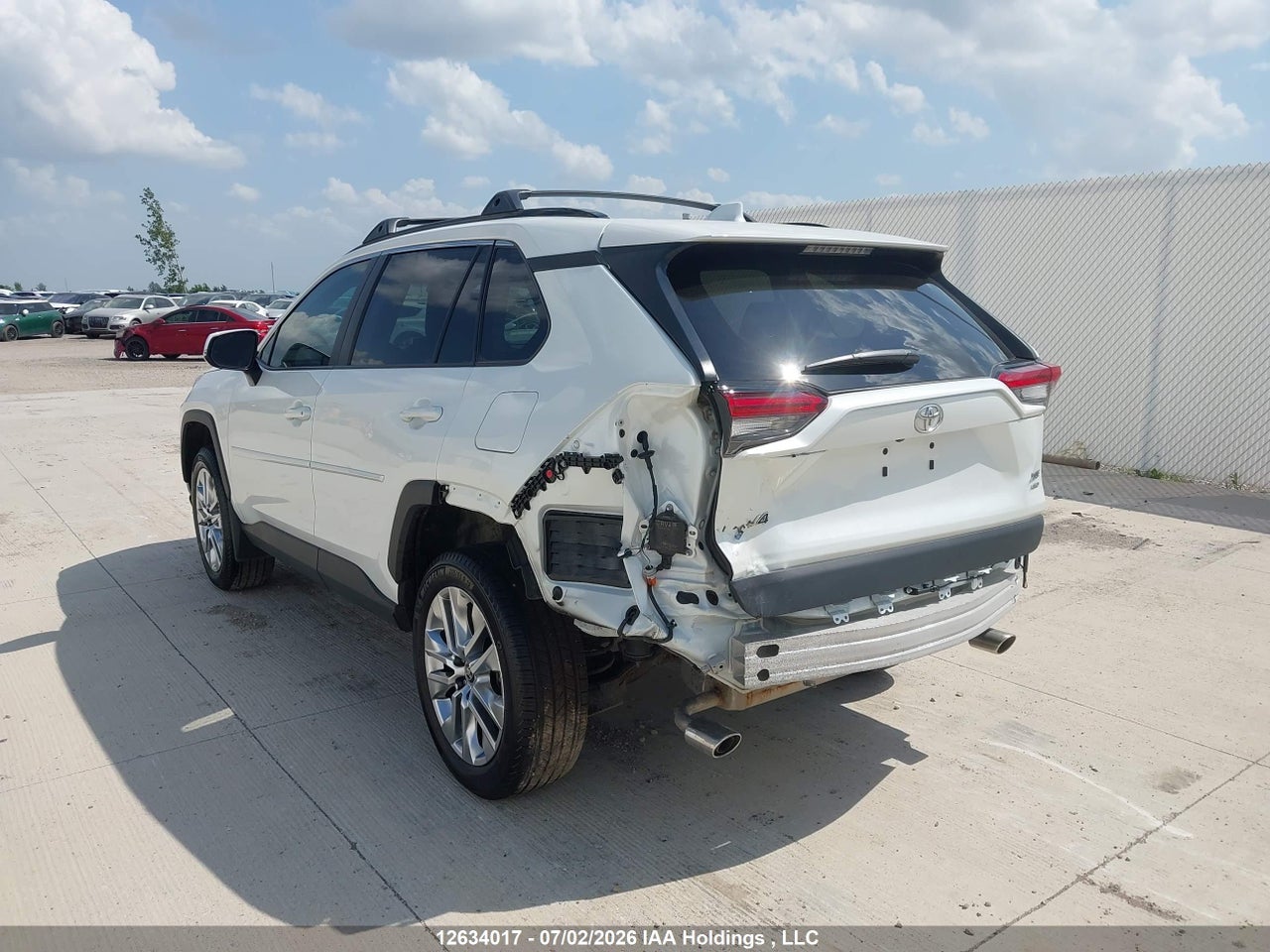 2025 TOYOTA RAV4 XLE/XLE PREMIUM thumbnail 4