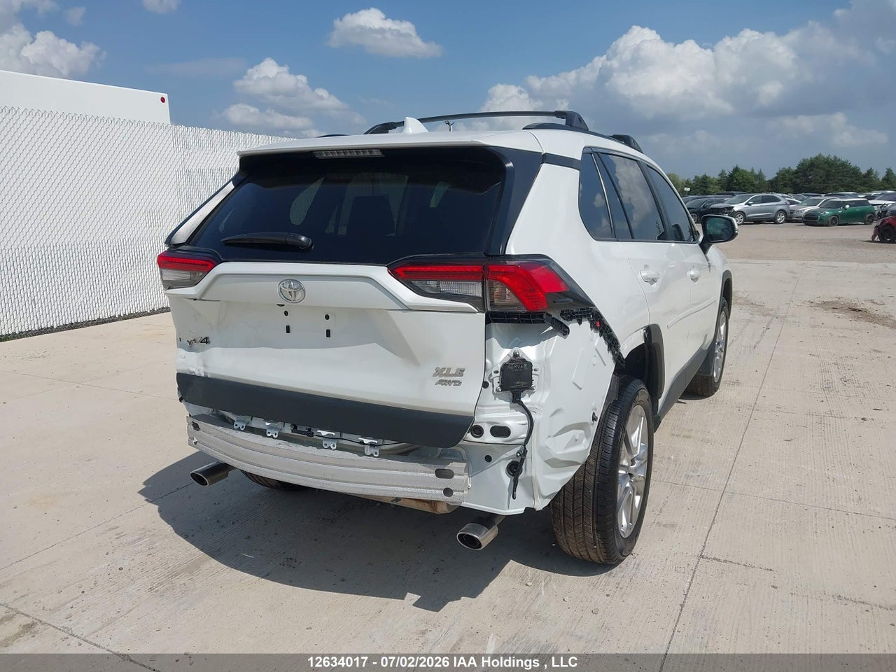 2025 TOYOTA RAV4 XLE/XLE PREMIUM thumbnail 5