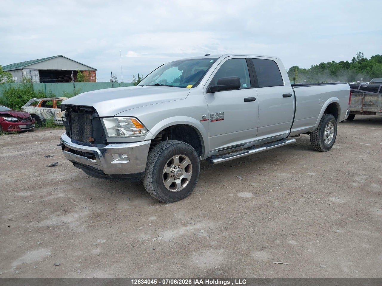 2016 RAM 2500 SLT thumbnail 3