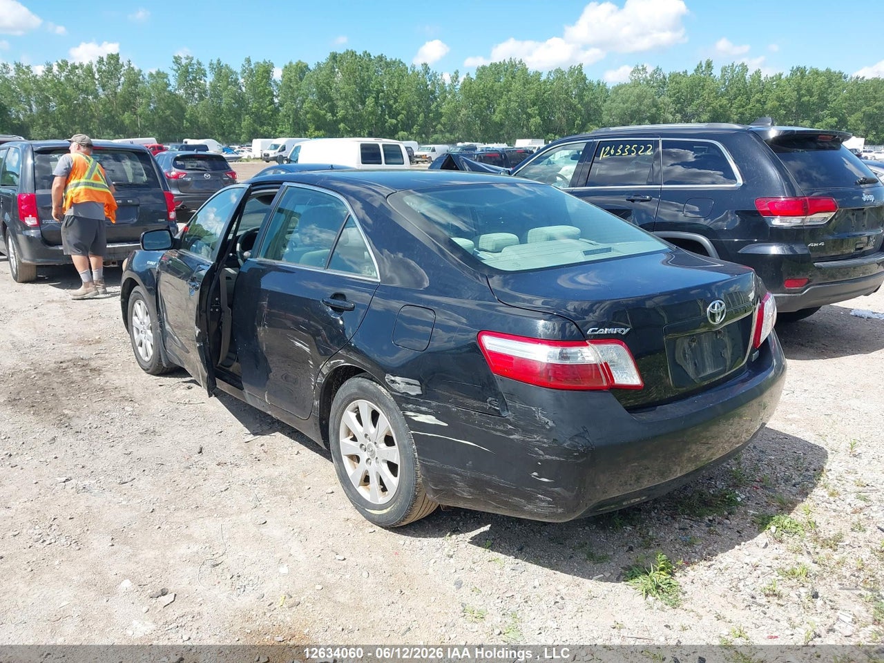2009 TOYOTA CAMRY thumbnail 4