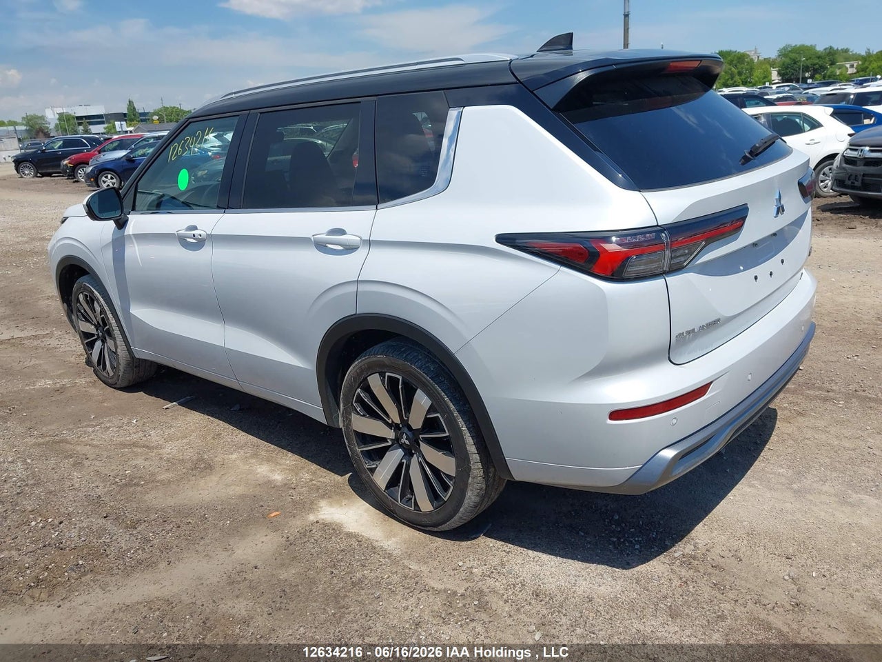 2025 MITSUBISHI OUTLANDER SEL thumbnail 4