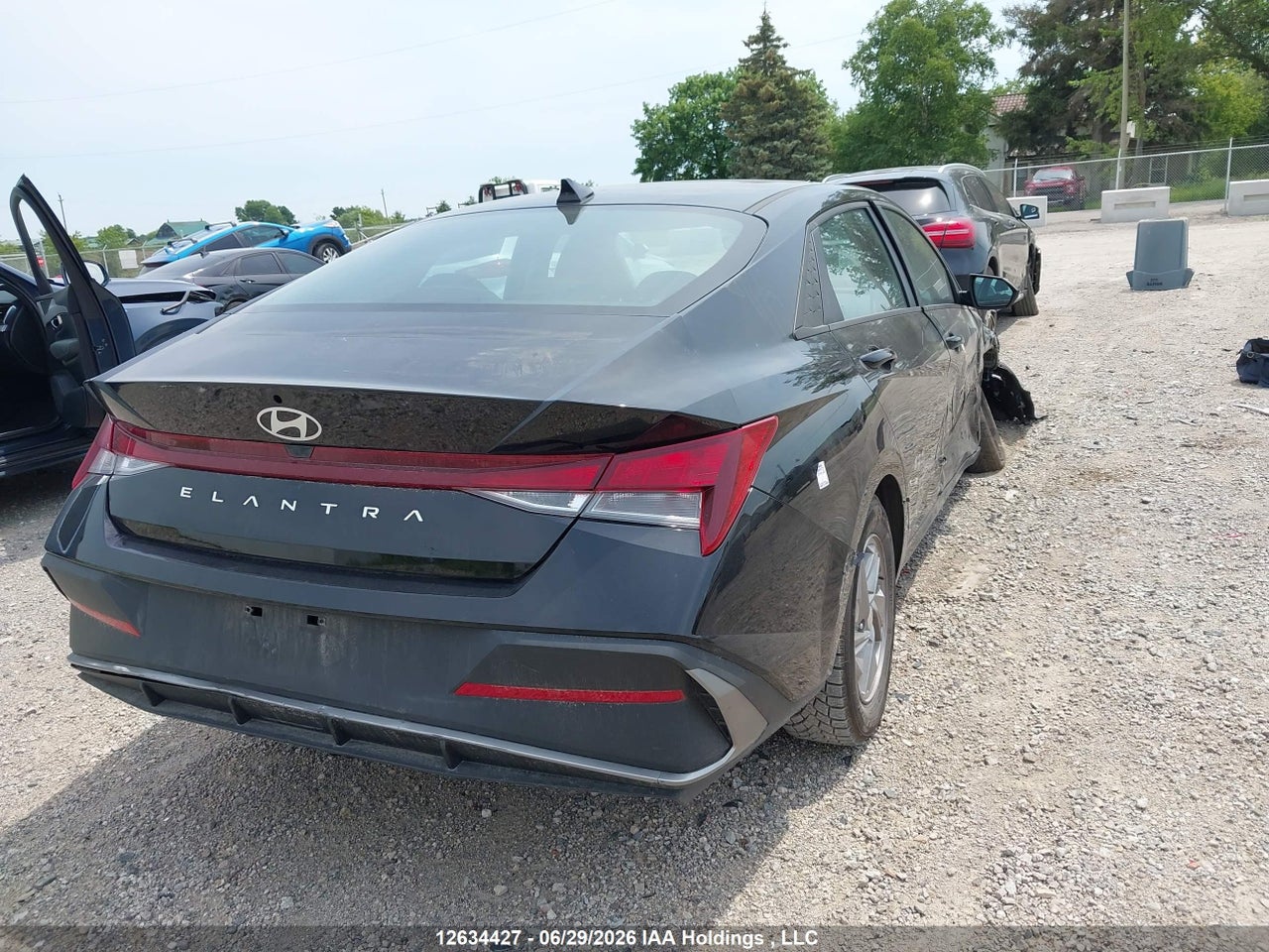 2025 HYUNDAI ELANTRA ESSENTIAL thumbnail 5