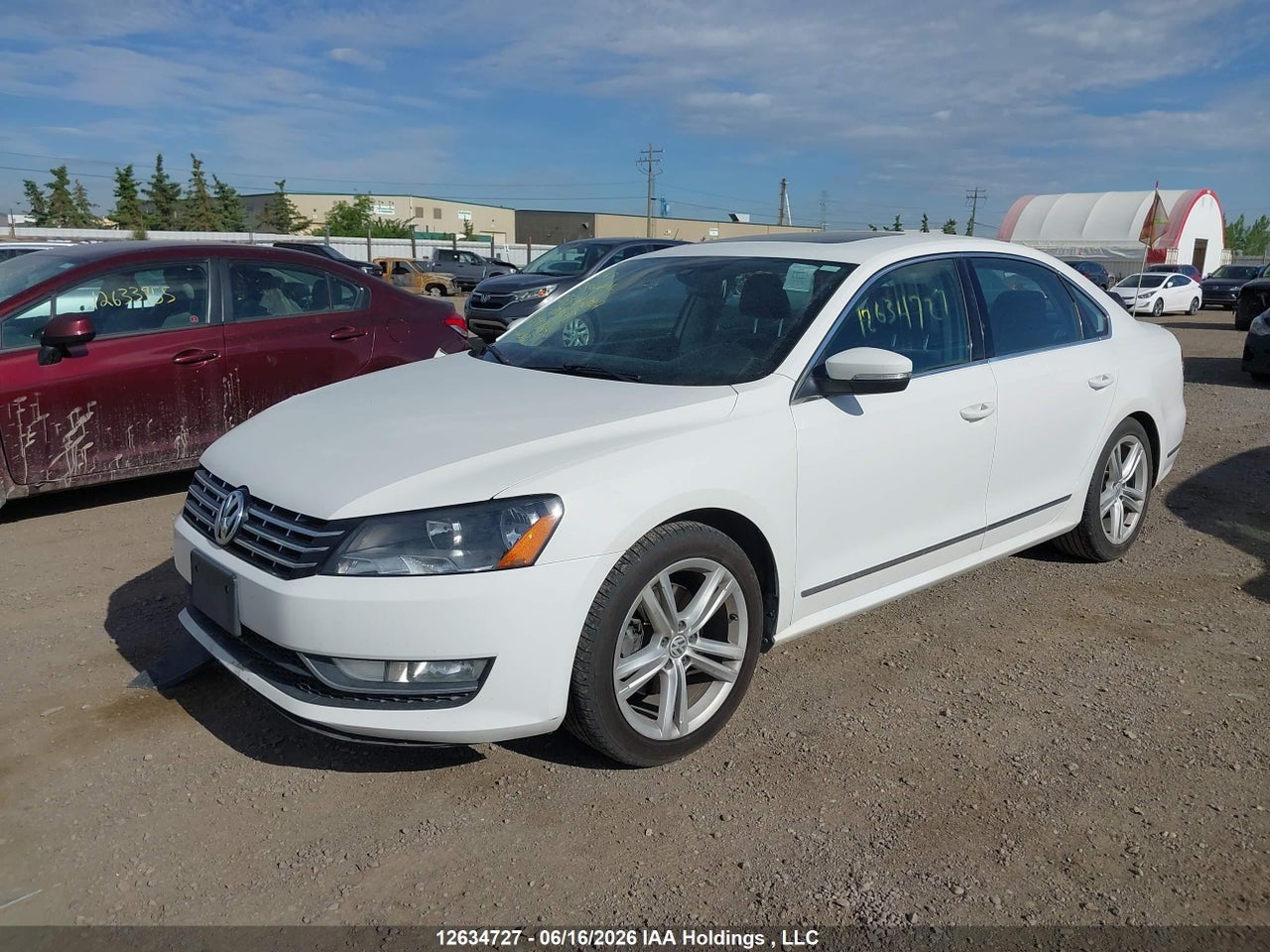 2014 VOLKSWAGEN PASSAT SEL thumbnail 3