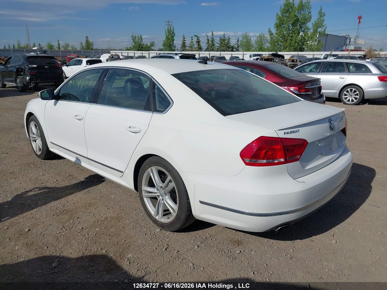 2014 VOLKSWAGEN PASSAT SEL thumbnail 4