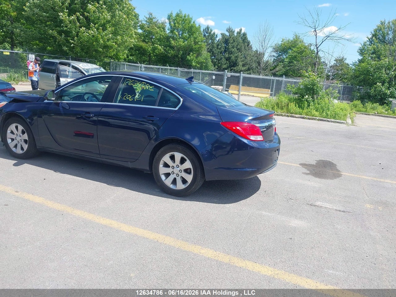 2012 BUICK REGAL thumbnail 4