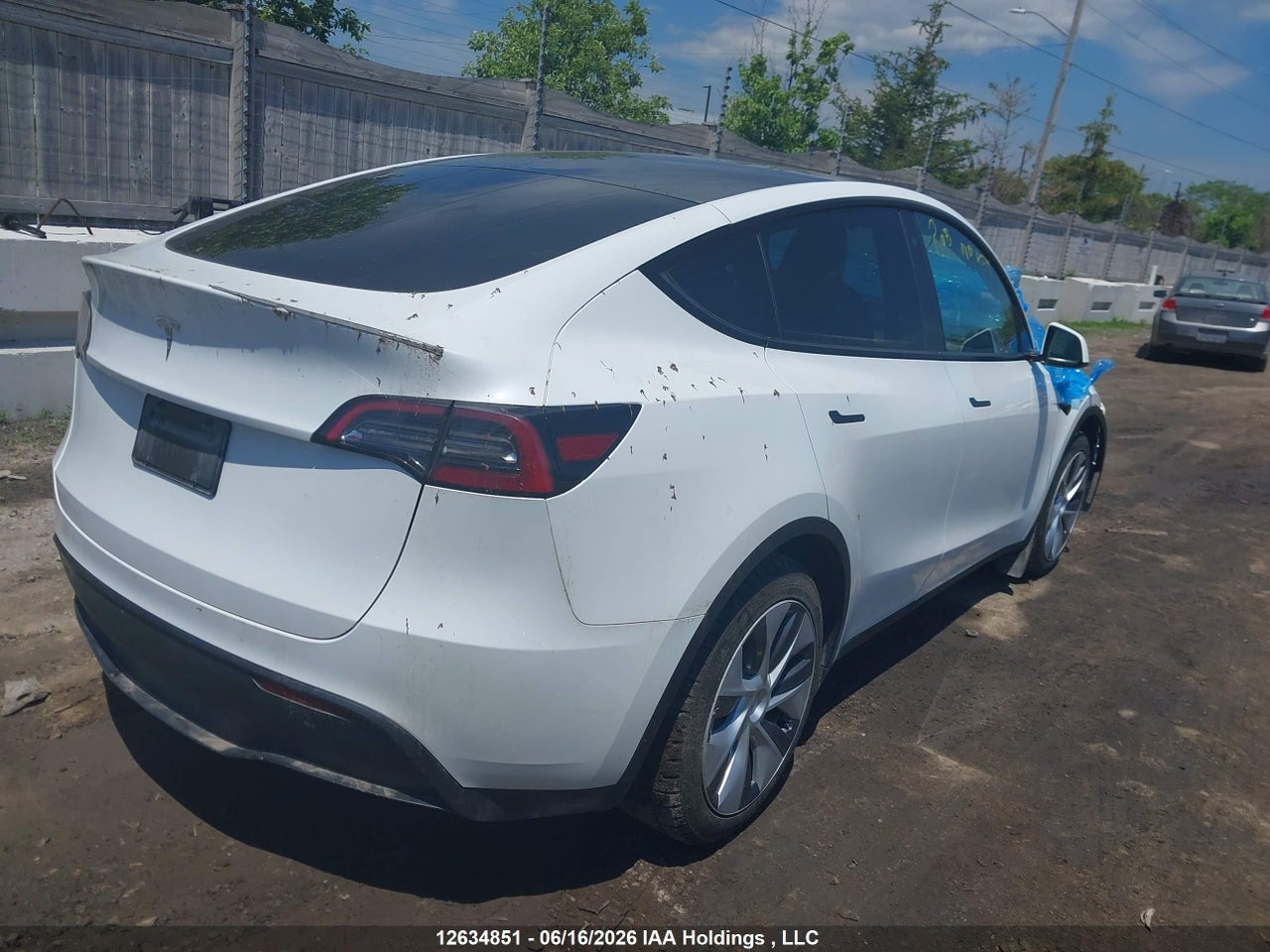 2023 TESLA MODEL Y thumbnail 5