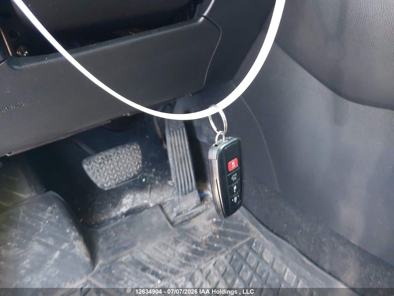 2023 TOYOTA RAV4 HYBRID XLE thumbnail 12