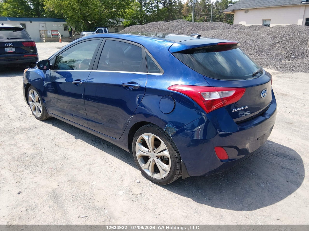 2013 HYUNDAI ELANTRA thumbnail 4