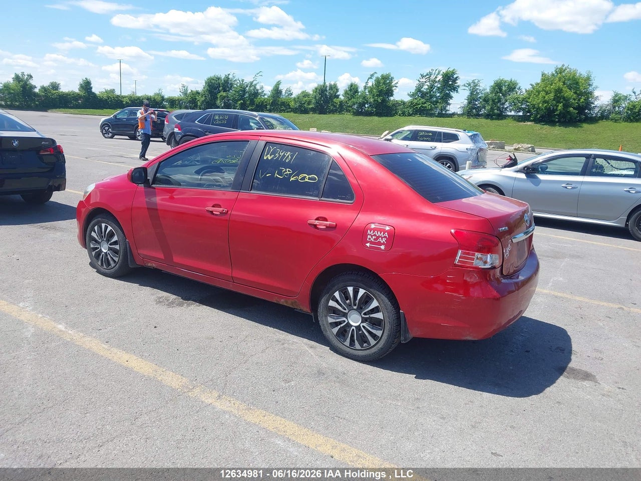 2010 TOYOTA YARIS thumbnail 4
