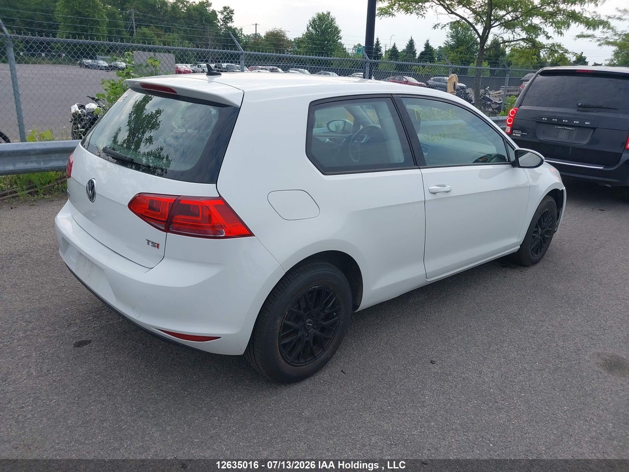 2017 VOLKSWAGEN GOLF TRENDLINE thumbnail 5
